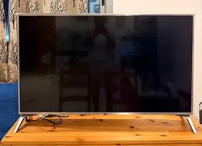 LG 49-inch Full HD LED TV in good working condition like brand new.