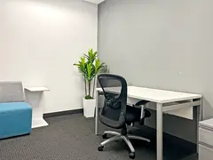 Dedicated Office for Rent – Regus Dubai, Single Business Tower