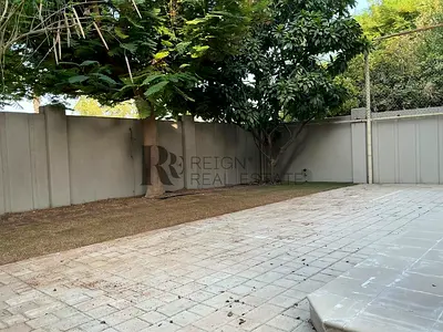 SPACIOUS 4BR VILLA SINGLE ROW PRIME LOCATION