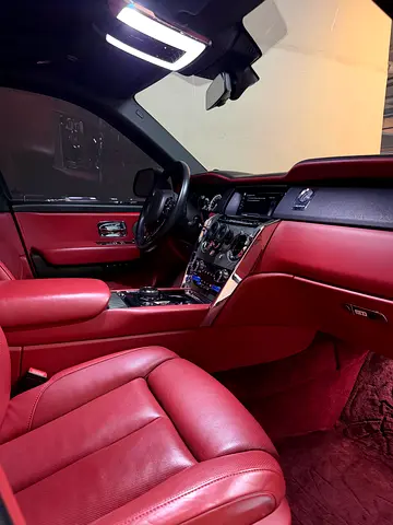 صورة 10 لـ 2019 ROLLS-ROYCE CULLINAN