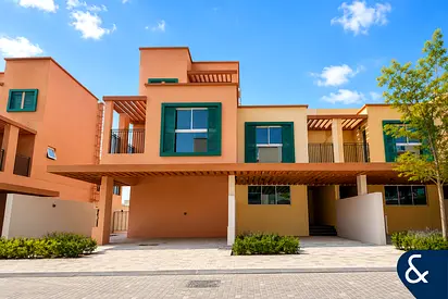 4 Bedroom | Near Lagoon | Prime Plot