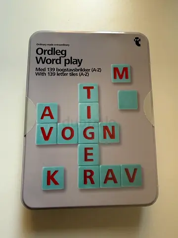Ordleg / Word Play letter tile game - 139 pieces in tin (like Scrabble)