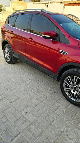 Ford Escape Limited 2015 turbo 2.0 GCC AWD