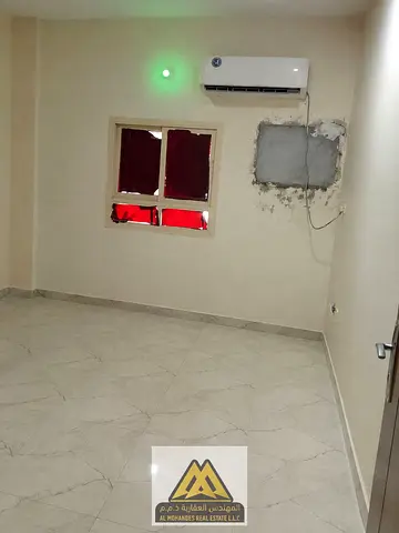استوديو مساحة كبيرة | مطبخ منفصل | غرفة منفصلة | تكييف سبليت | صيانة مجانية | 16,000 درهم سنوي | 4 أو 6 دفعات | الراشدية 3 | بالقرب من جراند مول