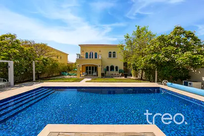 District 6 | Large Plot | Upgraded | Pool