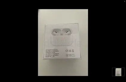 Apple AirPods Pro with MagSafe Charging Case