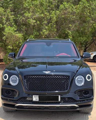 2018 Bentley Bentayga W12 AWD | GCC Specs | Carbon Kit | Night Vision