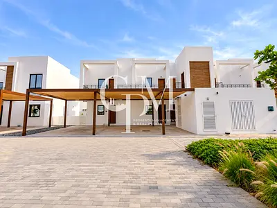 Vacant 2BR | Generous Layout | Prime Living