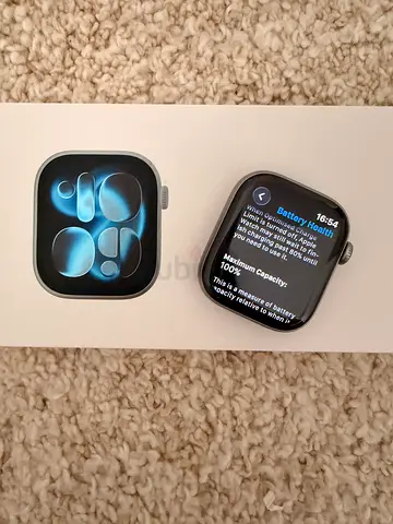 Apple Watch Series 11 cellular Excellent condition 42mm