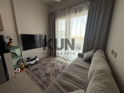 Ready to Move | Bright Apartment | Urgent Deal