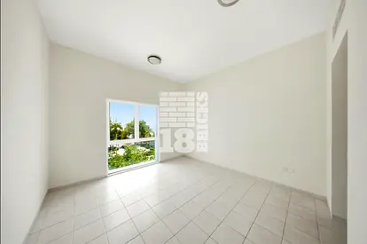 VACANT - Steps to Metro | Limited Options