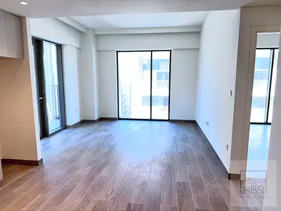 HIGH FLOOR | READY TO MOVE IN | COMMUNITY VIEW