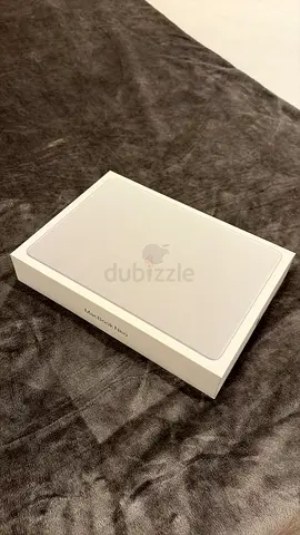 MacBook Neo 8/256 GB Silver TDRA Not Opened NEW