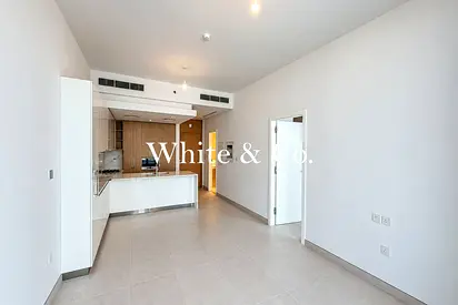 HIgh Floor| Golf Course| Smart House