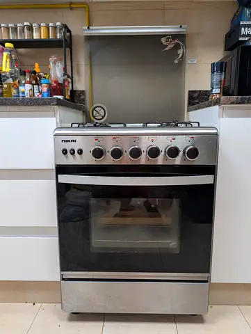 Nikai gas cooker with oven 60x60 with 4 burner and grill - good working condition
