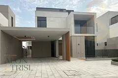 Brand New Unit | On the Park | Vacant Unit
