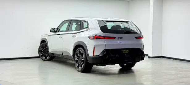 2023 BMW XM photo 6