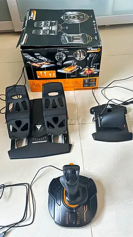 Thrustmaster T-16000 FCSHotas + Pedals (PC/Xbox) - Brand new used once. In perfect Condition.