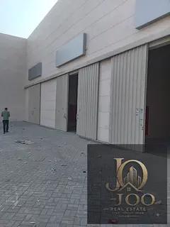 Showroom with Warehouse in One Location | 2,557.65 Sq. Ft. | 16–18 KW Power | AED 40 Per Sq. Ft. |