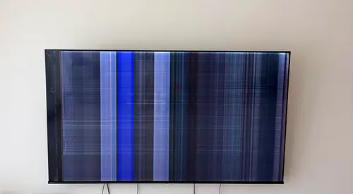 BROKEN TV FOR FREE 75“