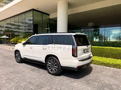 2023 Cadillac Escalade Platinum Luxury GCC Specs
