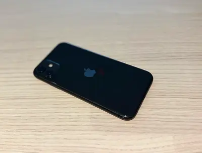Apple iPhone 11 - Black