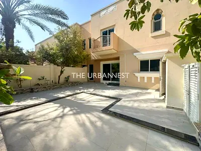 Available Now | Spacious 4 Bed Townhouse