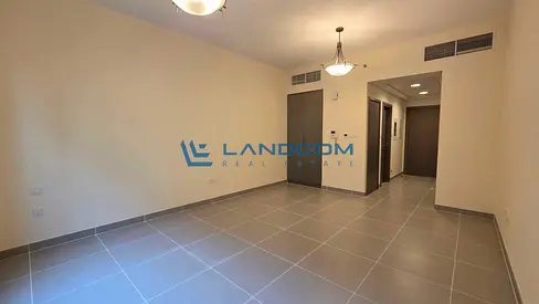 Spacious Studio|Near Gold Souq Metro Station|2 Minutes Away