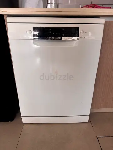 Bosch Built-in Dishwasher - Like New