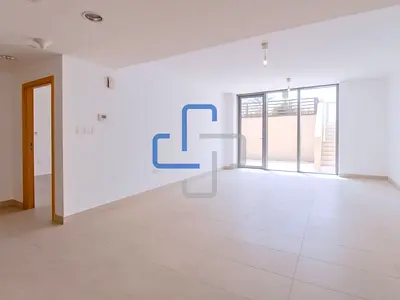 1BR Townhouse | Sea View | Vacant