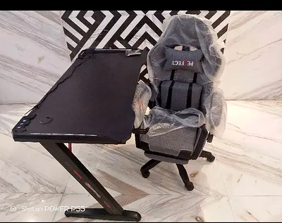Gaming Desk and Ergonomic Racing-Style Gaming Chair - Like New