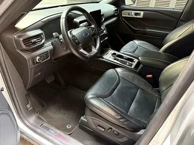 2023 FORD EXPLORER photo 9