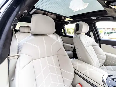 صورة 9 لـ 2023 BMW 7-SERIES