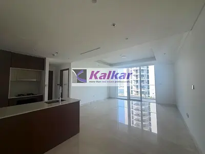 Spacious / Beach Front Living / Ready to Move In