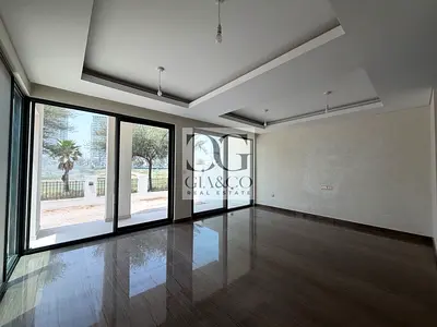 Single Row | Vacant | Golf Course Backing | G+2