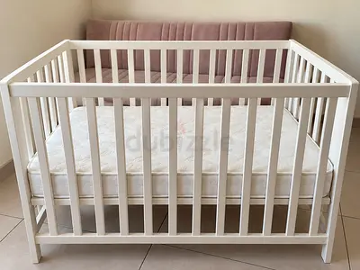 White Wooden Baby Crib with Mattress