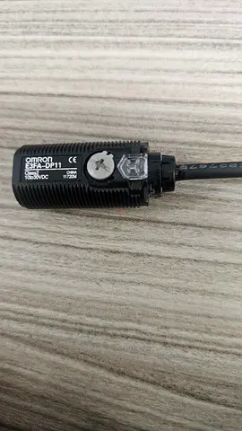 OMRON E3FA-DP11 Industrial Photoelectric Sensor 10–30VDC