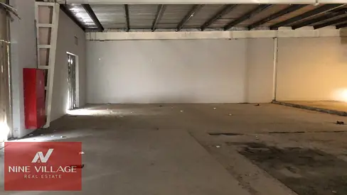 Luxury Road-Facing Showroom for Rent in Al Quoz First, Al Khail Street – Prime Location with Spacious Design