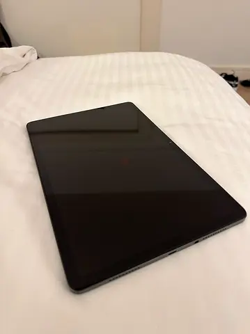 Xiaomi Redmi Pad SE 256GB 11” – Excellent Condition