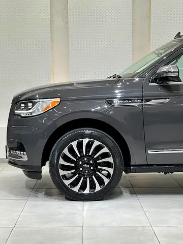 صورة مصغرة 19 لـ 2023 Lincoln NAVIGATOR