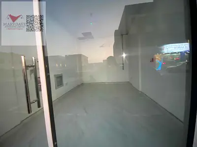 محل جديد للايجار الزاهية
