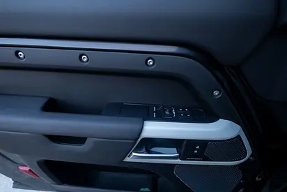 2024 LAND Rover DEFENDER — миниатюра 11