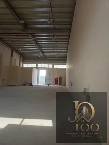 2 مستودعات | 4,700 قدم مربع لكل مستودع | 180,000 درهم سنويًا لكل مستودع | كهرباء 28 KW | أم الثعوب