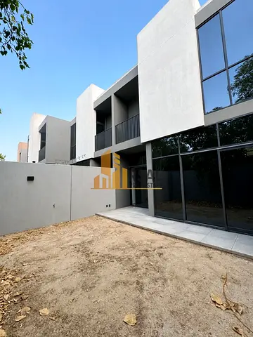 2BR Townhouse For sale | Fully Freehold and mortgage Possible