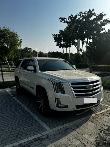 2015 Cadillac Escalade Platinum Luxury GCC Specs