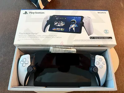 Sony PlayStation Portal Remote Player (PS5) - Like New, Boxed