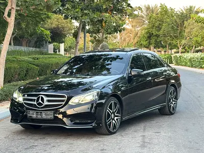 Pristine Mercedes-Benz E 300 2014 - GCC Specs - Low Mileage
