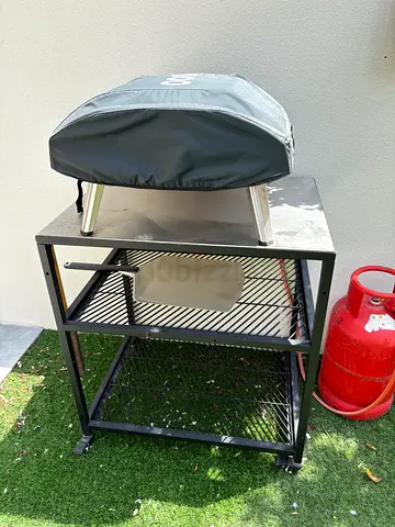 Ooni Koda 16 Gas Pizza Oven – Complete Setup with Table & Accessories