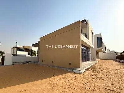 Landscaped | Elevated Plot | Vacant | Single Row
