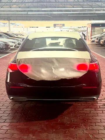 2025 Mercedes-BENZ E-CLASS 缩略图 3